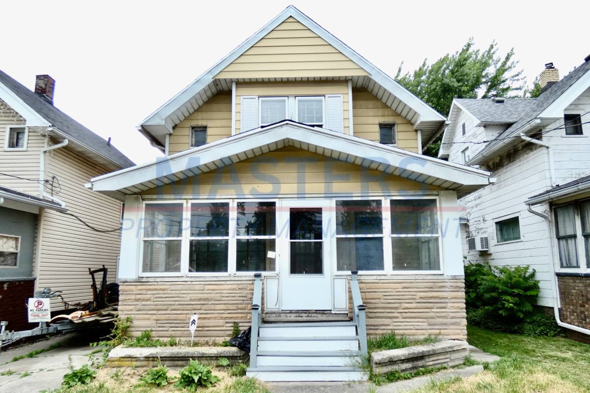 House for rent at 2803 Chase St, Toledo, OH 43611
