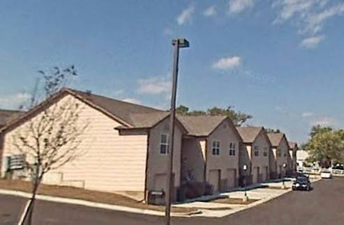 Townhouse for rent at 1126 Country Club Lane, Junction City, KS 66441