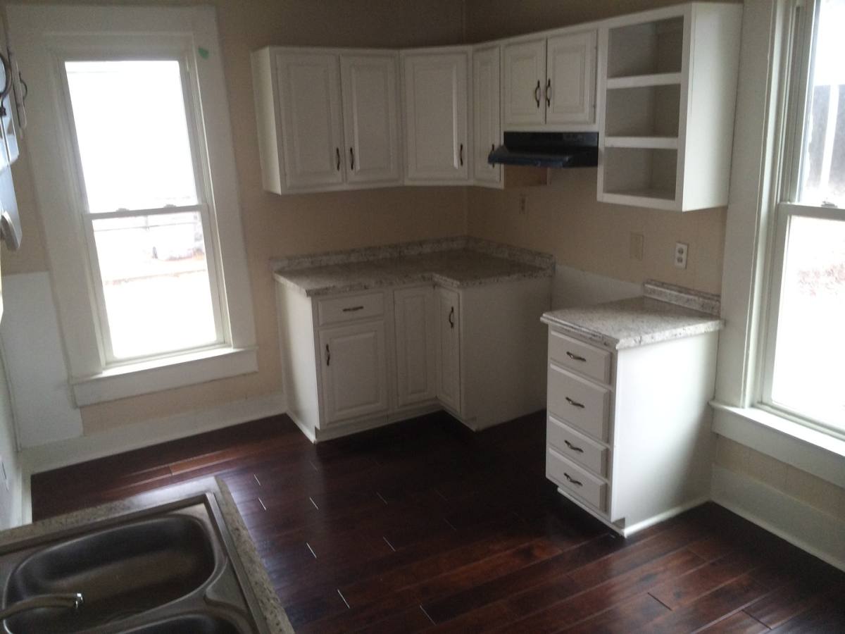 Apartment for rent at 848 E 11th Ave, Bowling Green, KY 42101