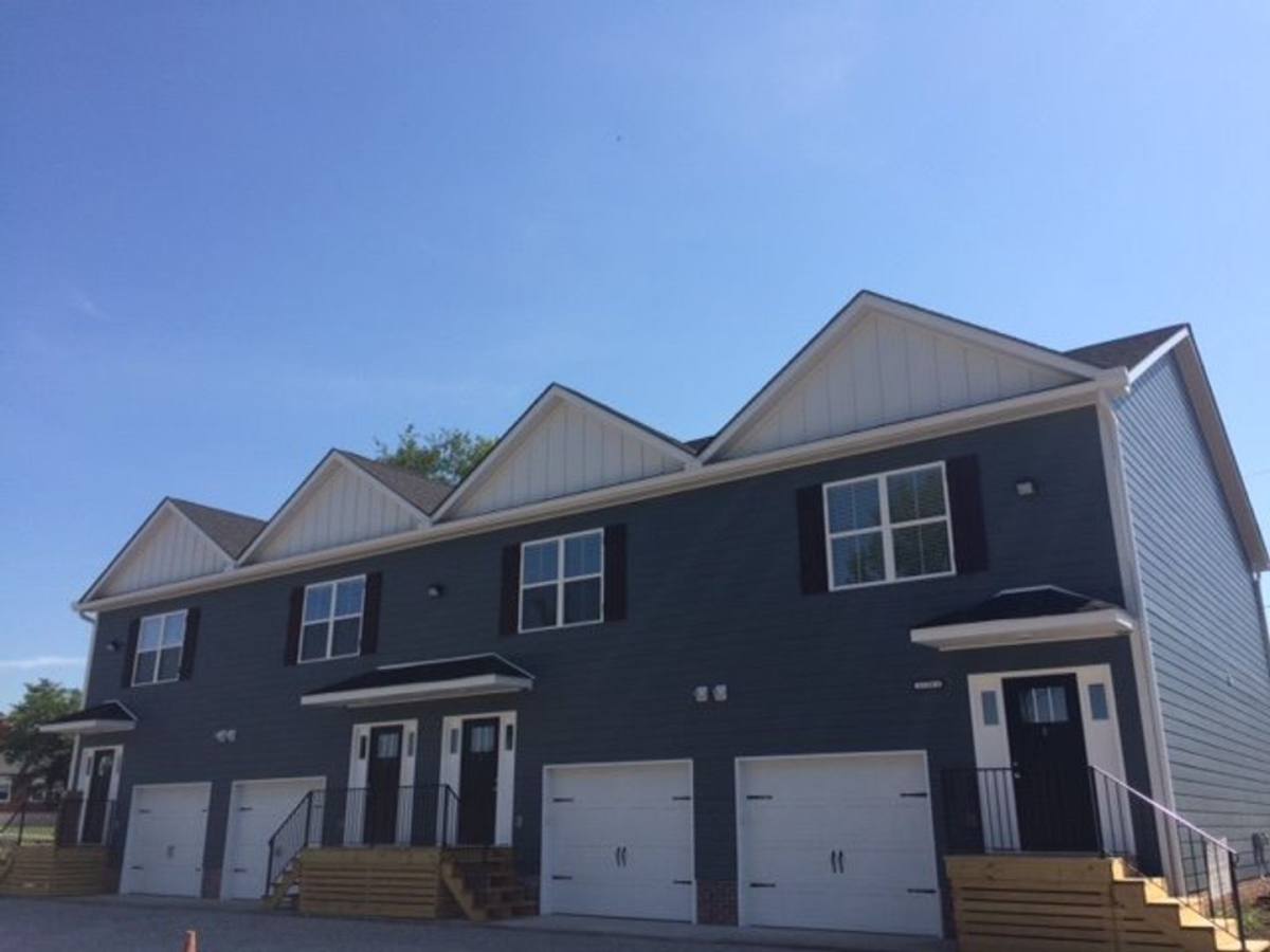 Apartment for rent at 1138 Kenton St E, Bowling Green, KY 42101