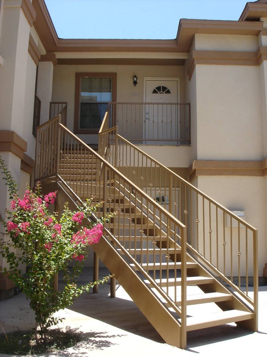 Apartment for rent at 3001 Corpus Christi St, Laredo, TX 78043