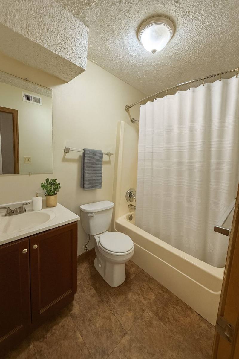 Apartment for rent at 804 N Main St, Lansing, KS 66043