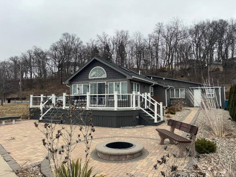 House for rent at 7405 Lake Shore Dr, Cedar Lake, IN 46303