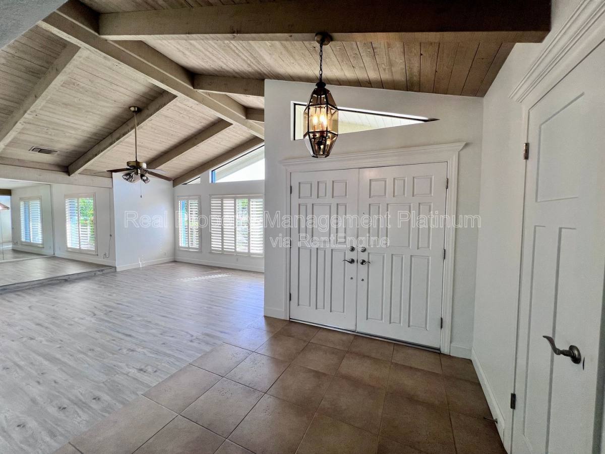 House for rent at 9193 N Fowler Ave, Clovis, CA 93619