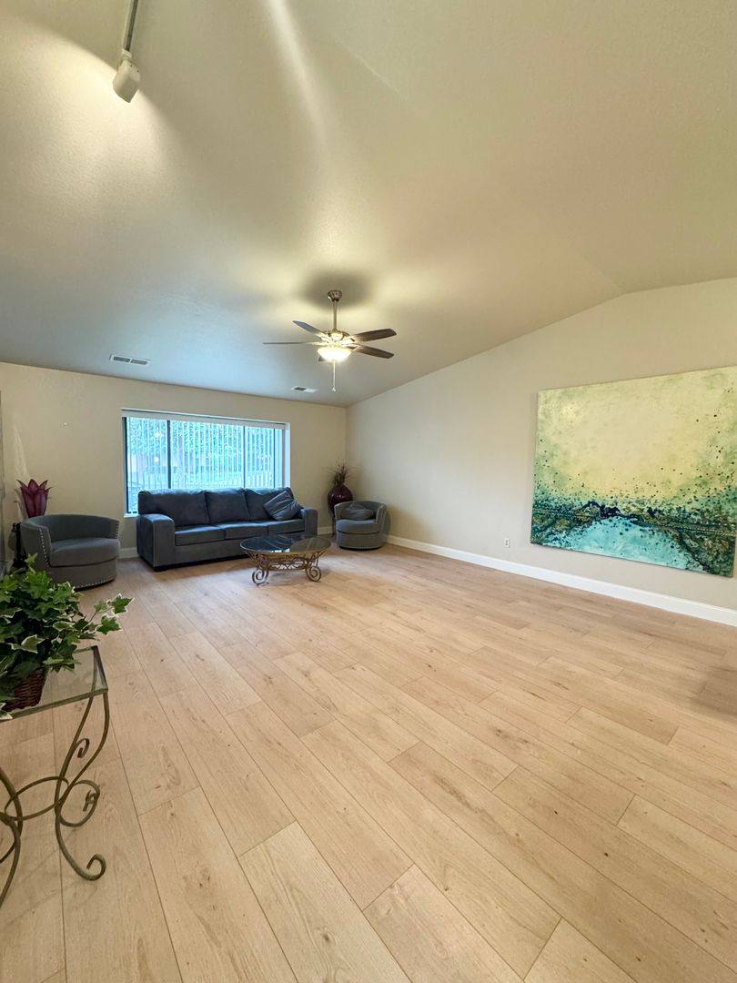 House for rent at 565 Monet Walk, Redding, CA 96001