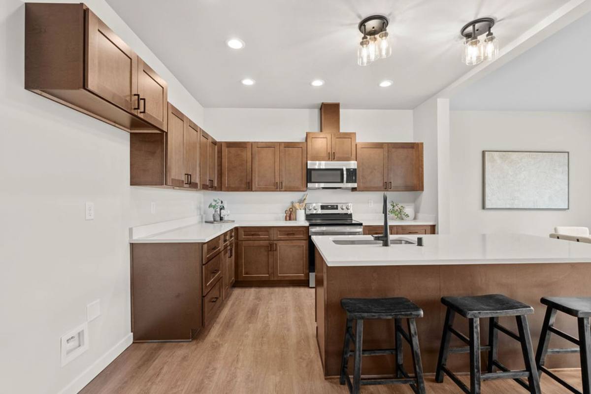 Townhouse for rent at 202 S Union Rd, Spokane, WA 99206