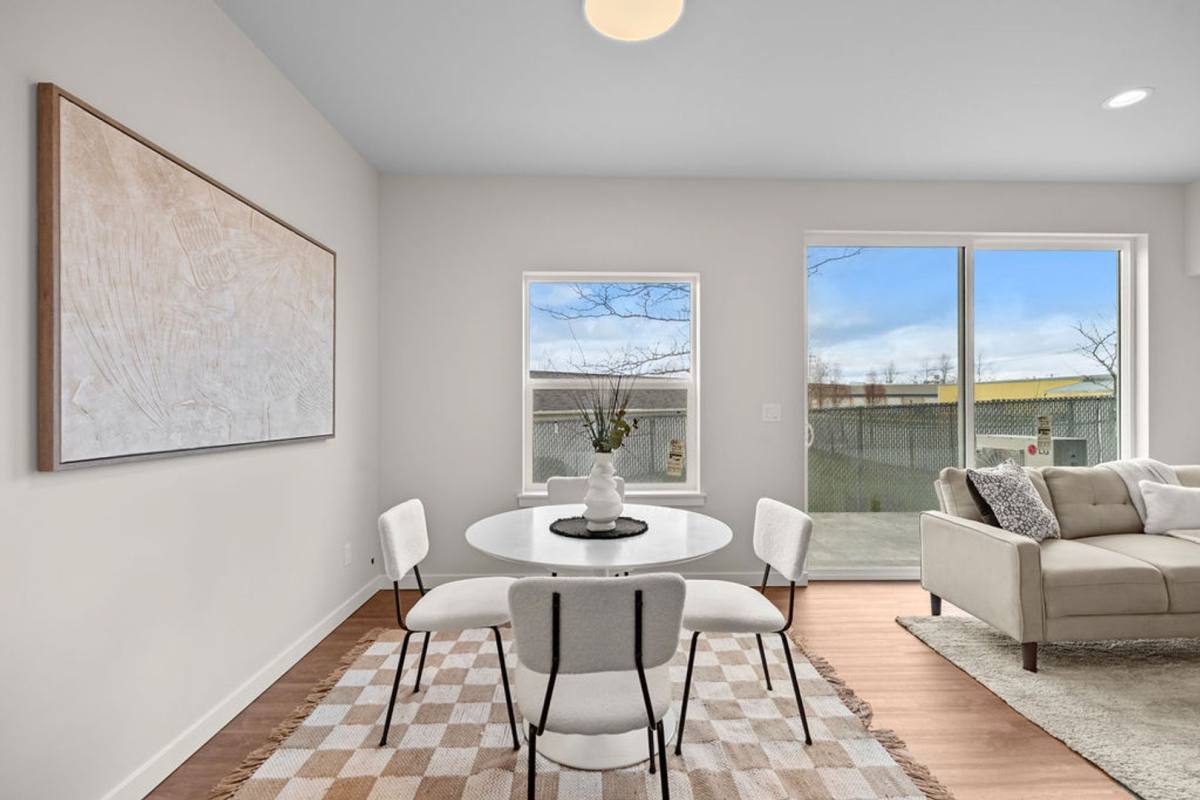 Townhouse for rent at 202 S Union Rd, Spokane, WA 99206