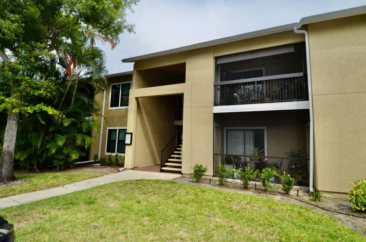 Condo for rent at 4009 Crockers Lake Bvd #1216, Sarasota, FL 34238