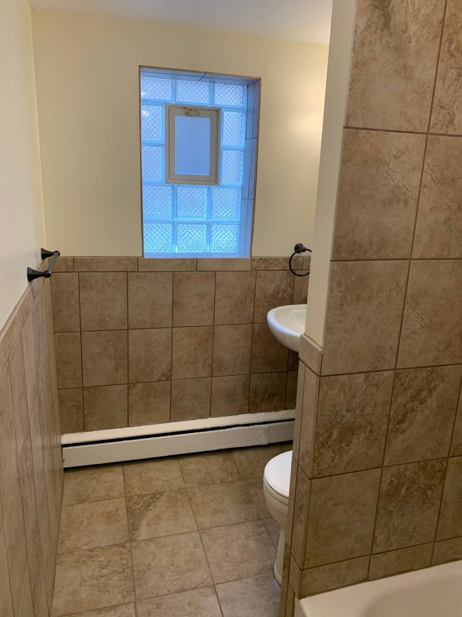 Apartment for rent at 859 St Paul Ave #9, Saint Paul, MN 55116