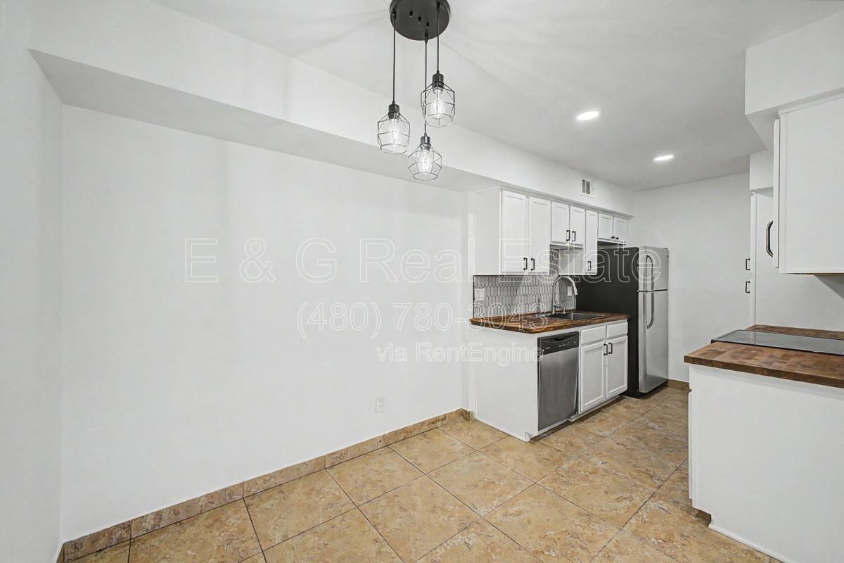 Condo for rent at 2625 E Indian School Rd #141, Phoenix, AZ 85016