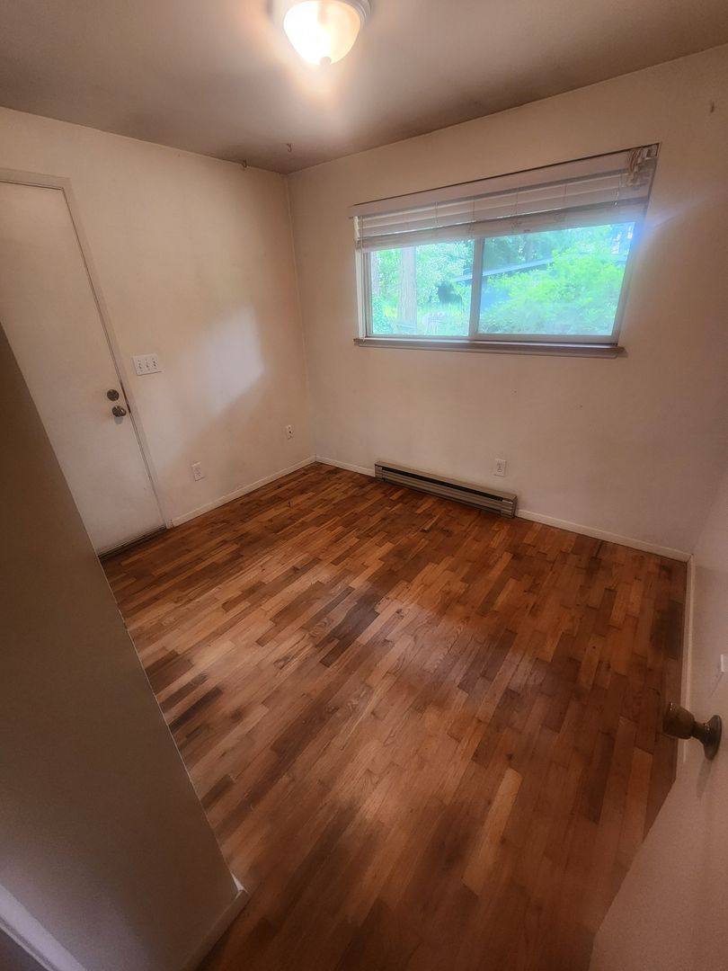 House for rent at 24107 7th Ave W, Bothell, WA 98021