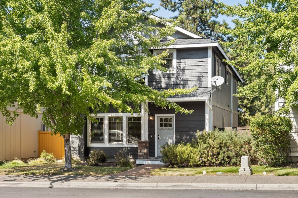 House for rent at 20184 Merriewood Lane, Bend, OR 97701