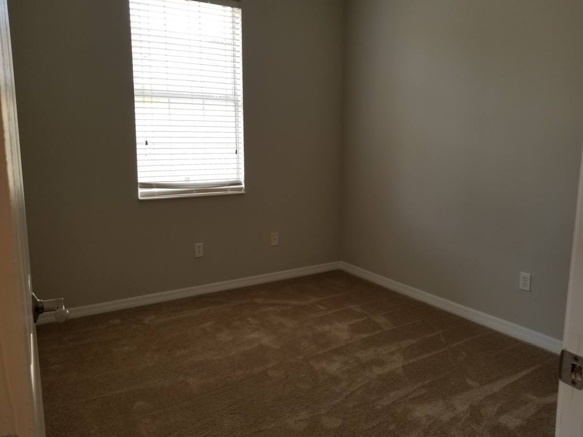 Townhouse for rent at 9101 Camden Gardens St, Orlando, FL 32827