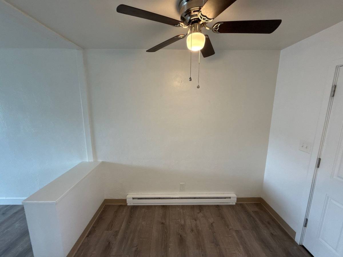 Apartment for rent at 1835 Beach Ave NE, Salem, OR 97301