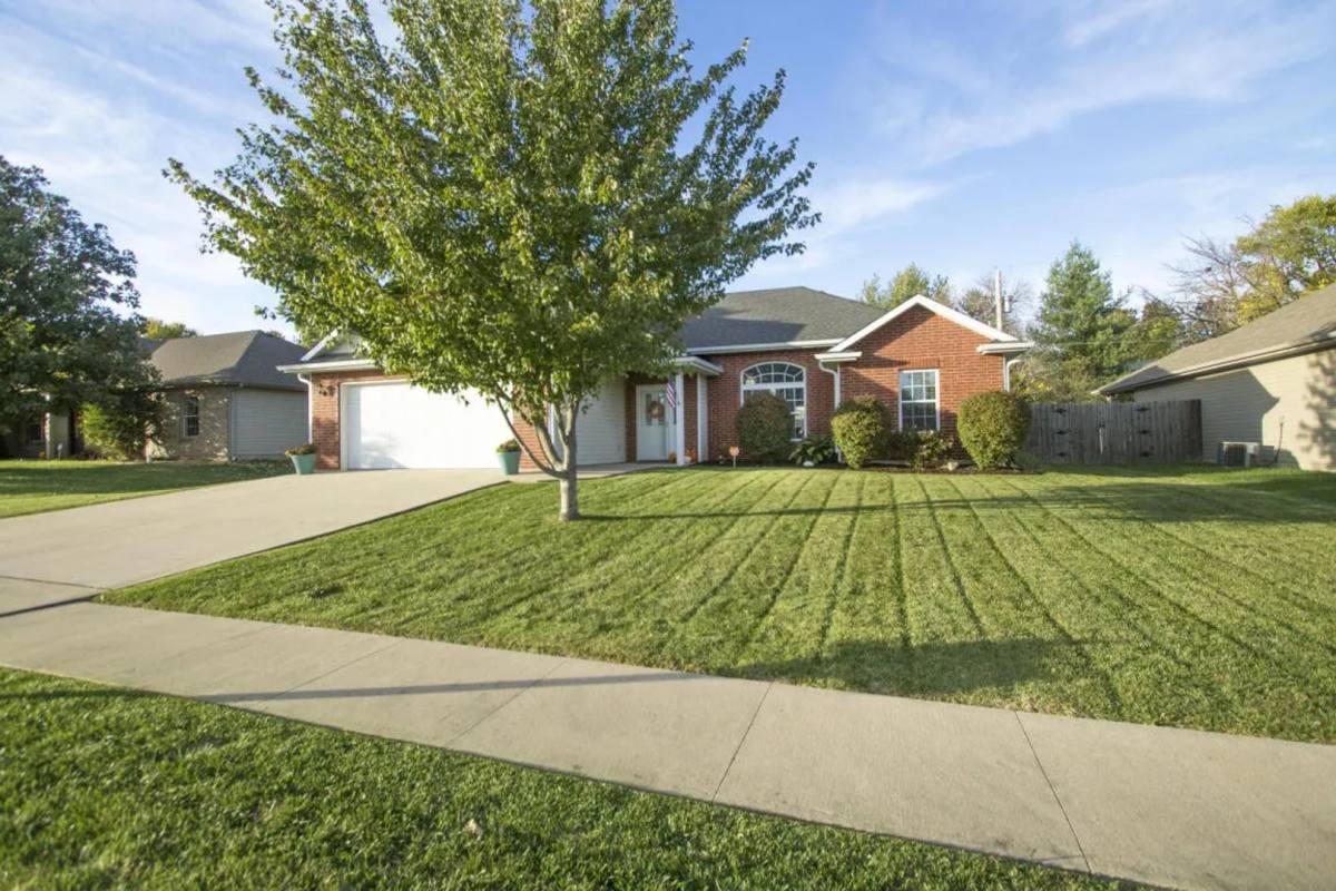 House for rent at 2603 Oakfield Dr, Columbia, MO 65202