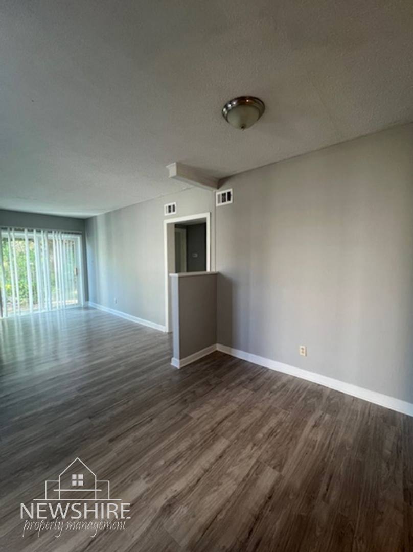 Apartment for rent at 135 Oakwood Ave, Spartanburg, SC 29302