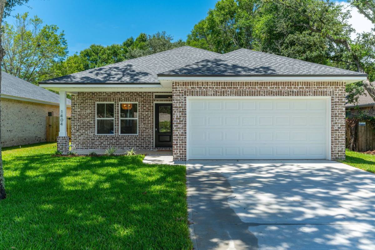 House for rent at 1404 Hickory St, Niceville, FL 32578