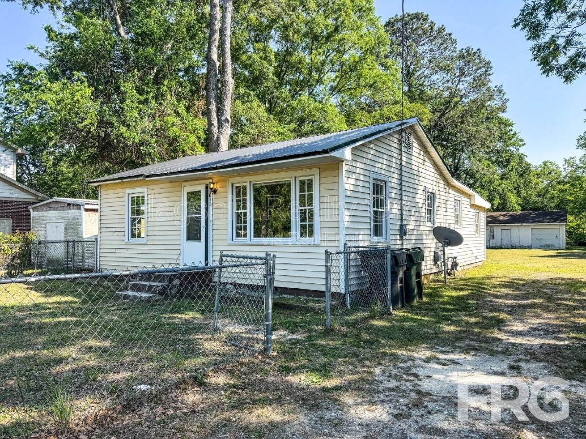 House for rent at 610 3rd St, Goldsboro, NC 27534