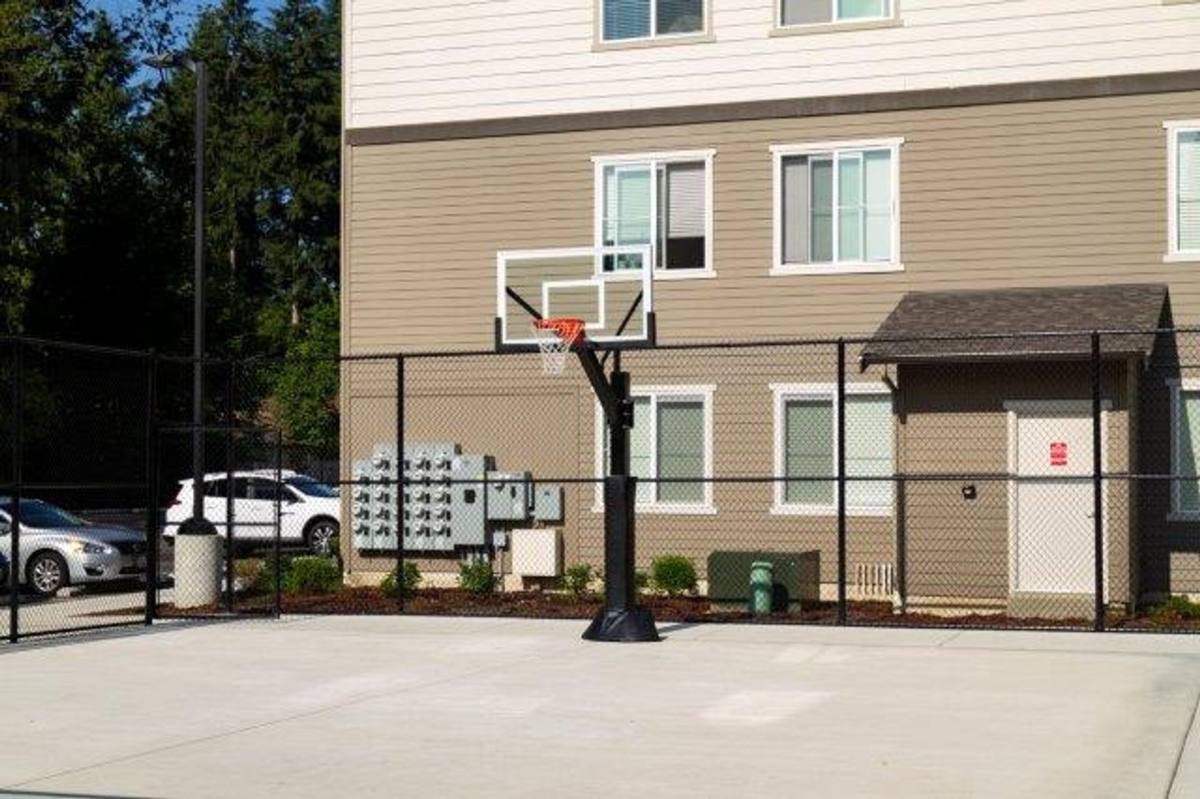 Townhouse for rent at 4862 Rural Rd SW, Olympia, WA 98512