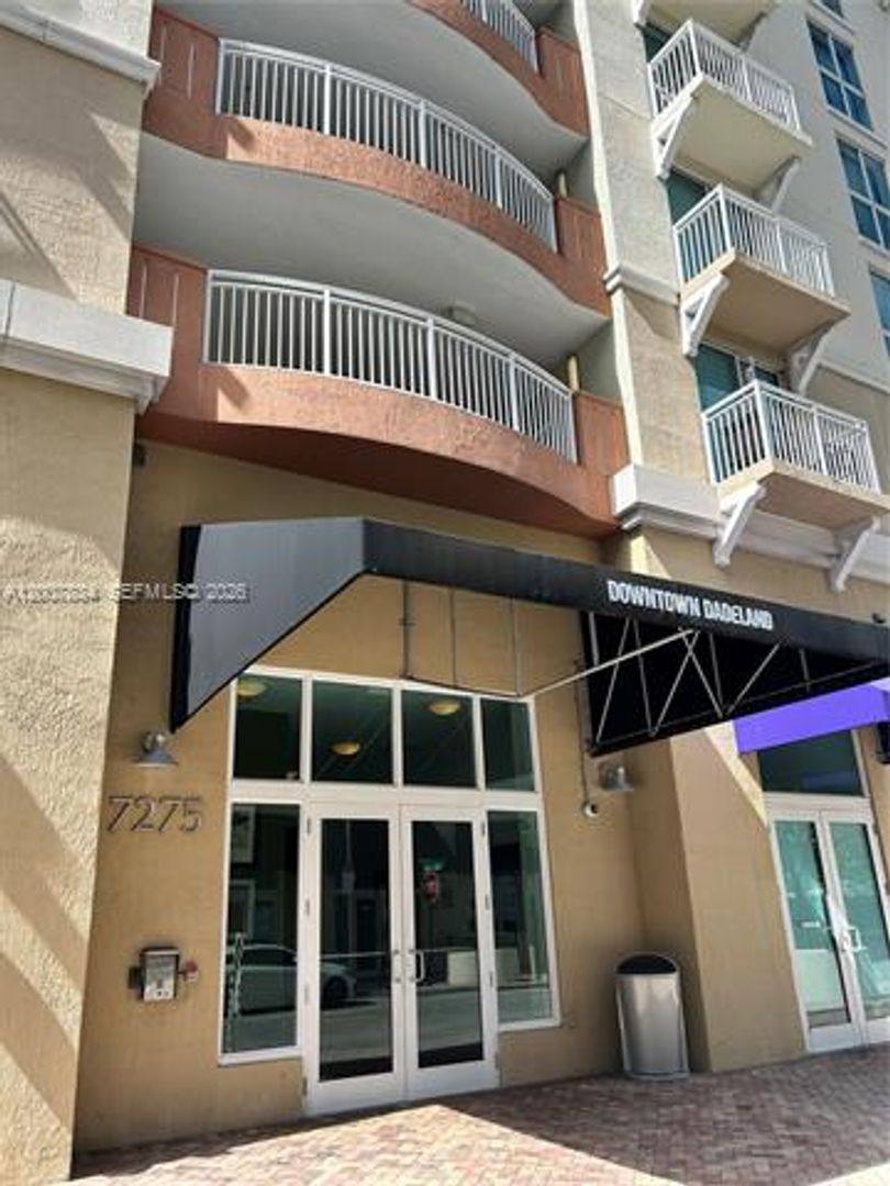 Apartment for rent at 7275 SW 90th St, Miami, FL 33156