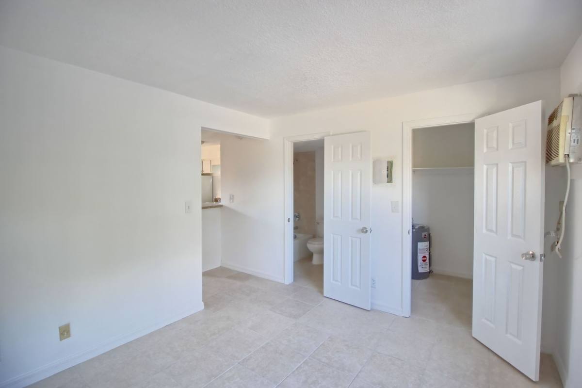 Apartment for rent at 2500 E Jefferson St, Orlando, FL 32803