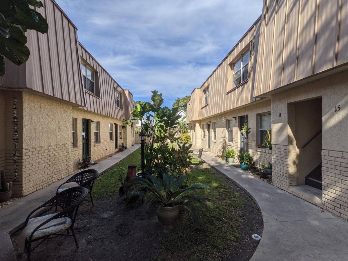 Apartment for rent at 2500 E Jefferson St, Orlando, FL 32803