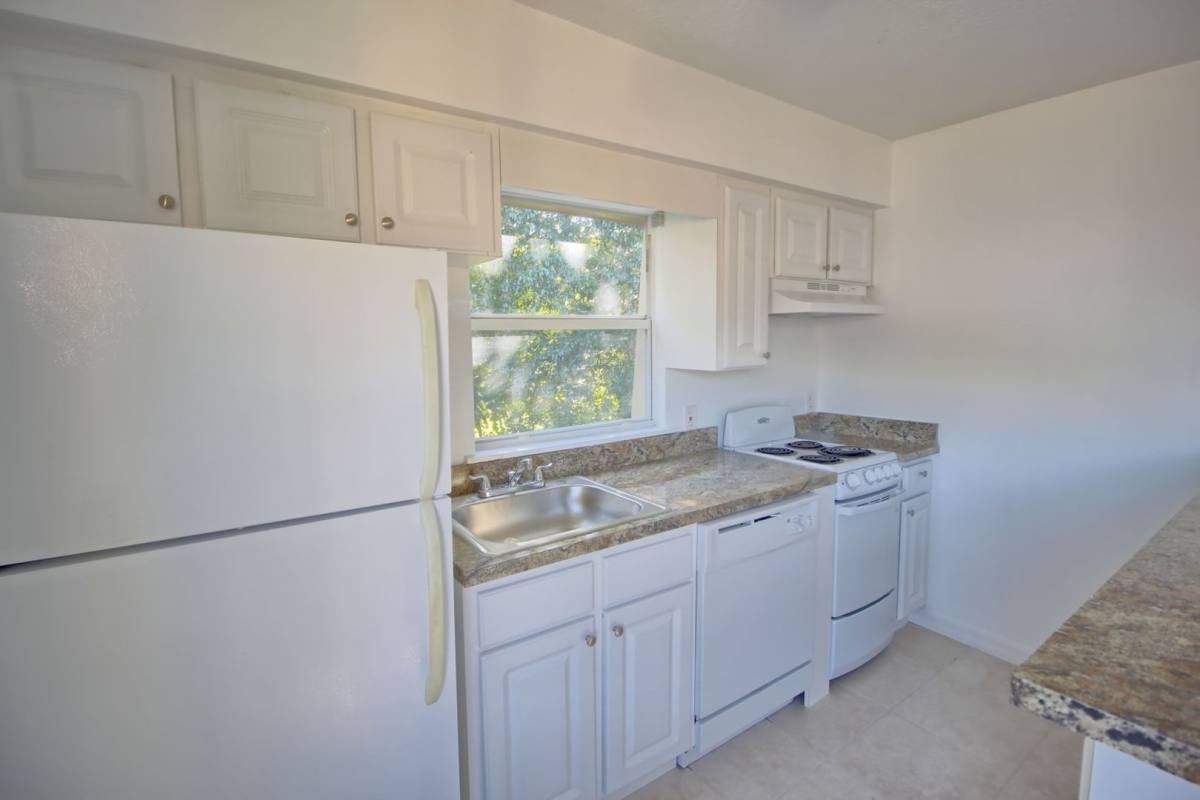 Apartment for rent at 2500 E Jefferson St, Orlando, FL 32803