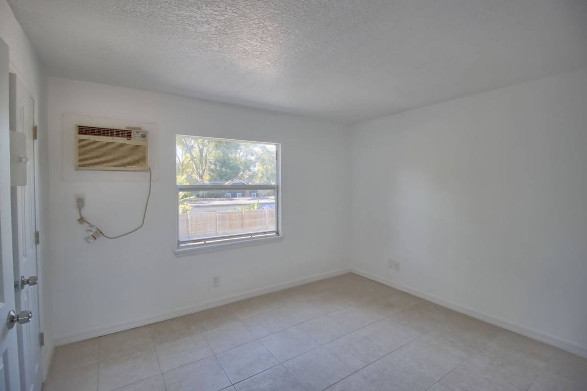 Apartment for rent at 2500 E Jefferson St, Orlando, FL 32803