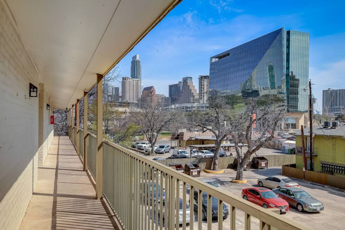Apartment for rent at 600 S 1st St, Austin, TX 78704