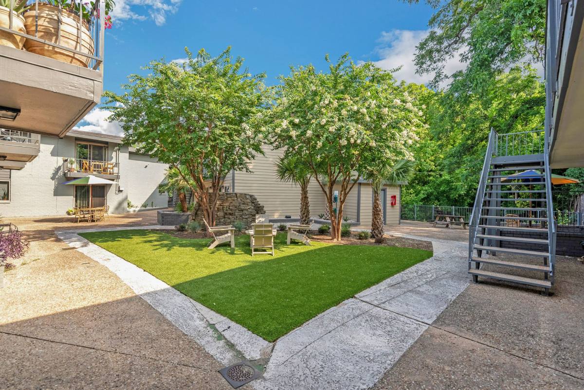 Apartment for rent at 600 S 1st St, Austin, TX 78704