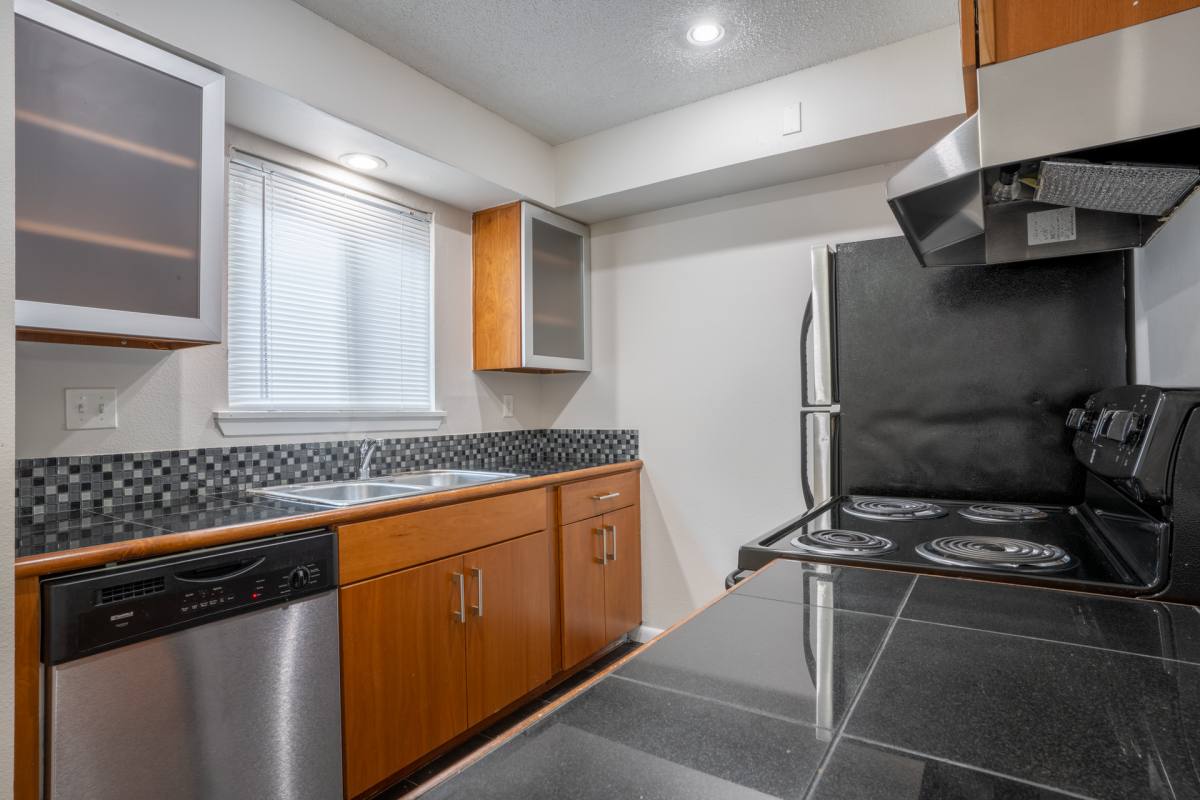 Apartment for rent at 600 S 1st St, Austin, TX 78704