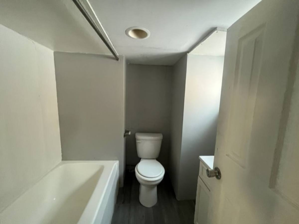 House for rent at 1454 18th St, East Moline, IL 61244