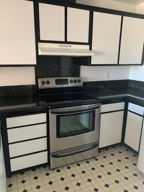 Condo for rent at 3250 Ashford St #H, San Diego, CA 92111