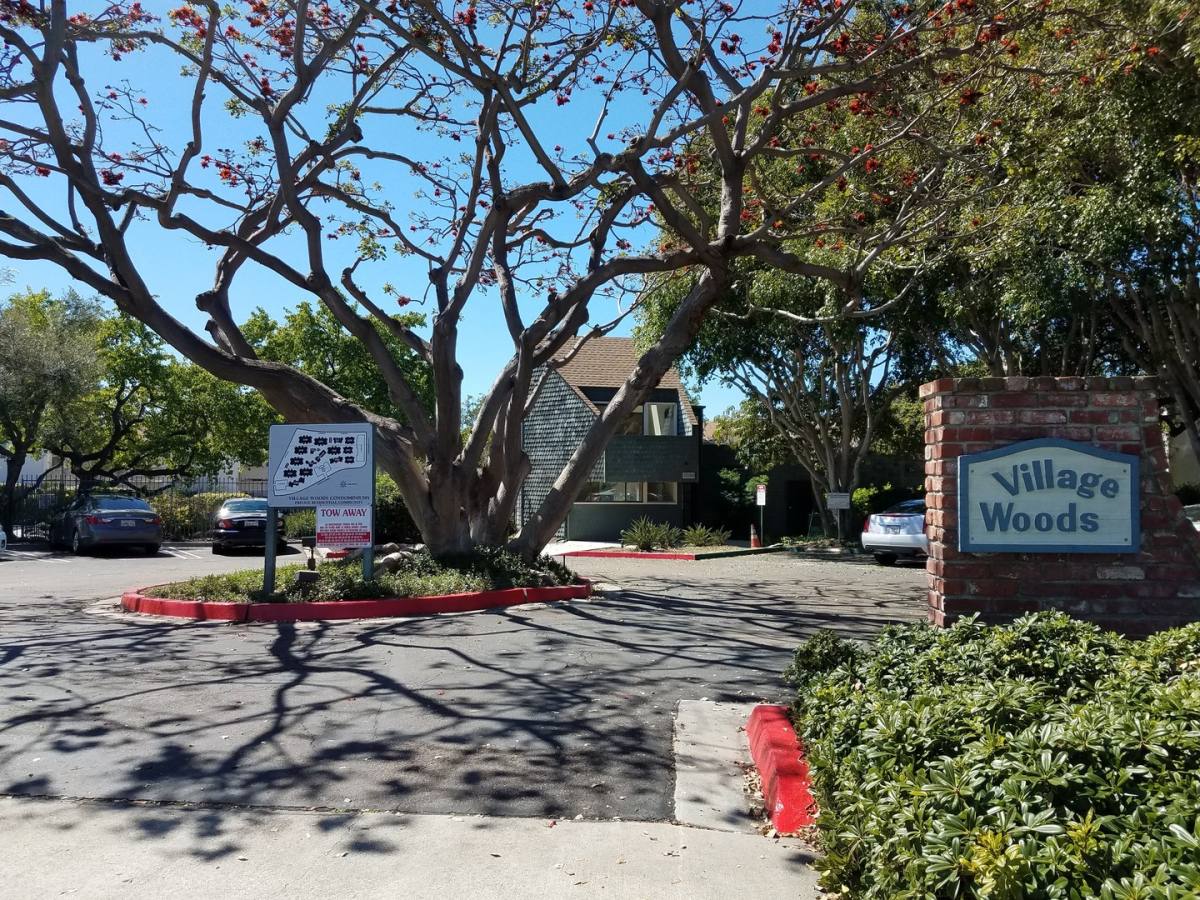 Condo for rent at 3250 Ashford St #H, San Diego, CA 92111