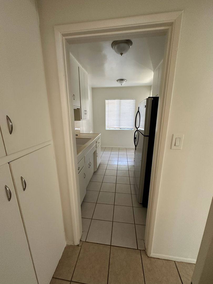 Apartment for rent at 2902-2904 E Mariquita St, Long Beach, CA 90803