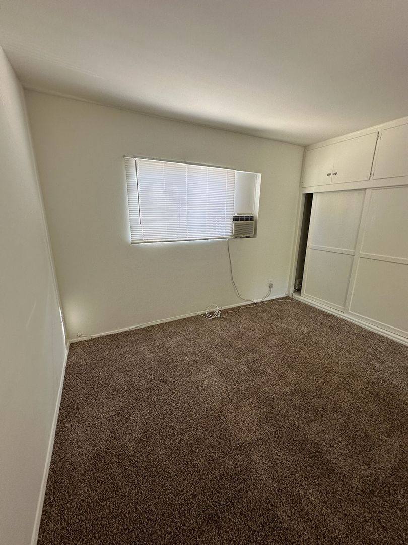 Apartment for rent at 2902-2904 E Mariquita St, Long Beach, CA 90803