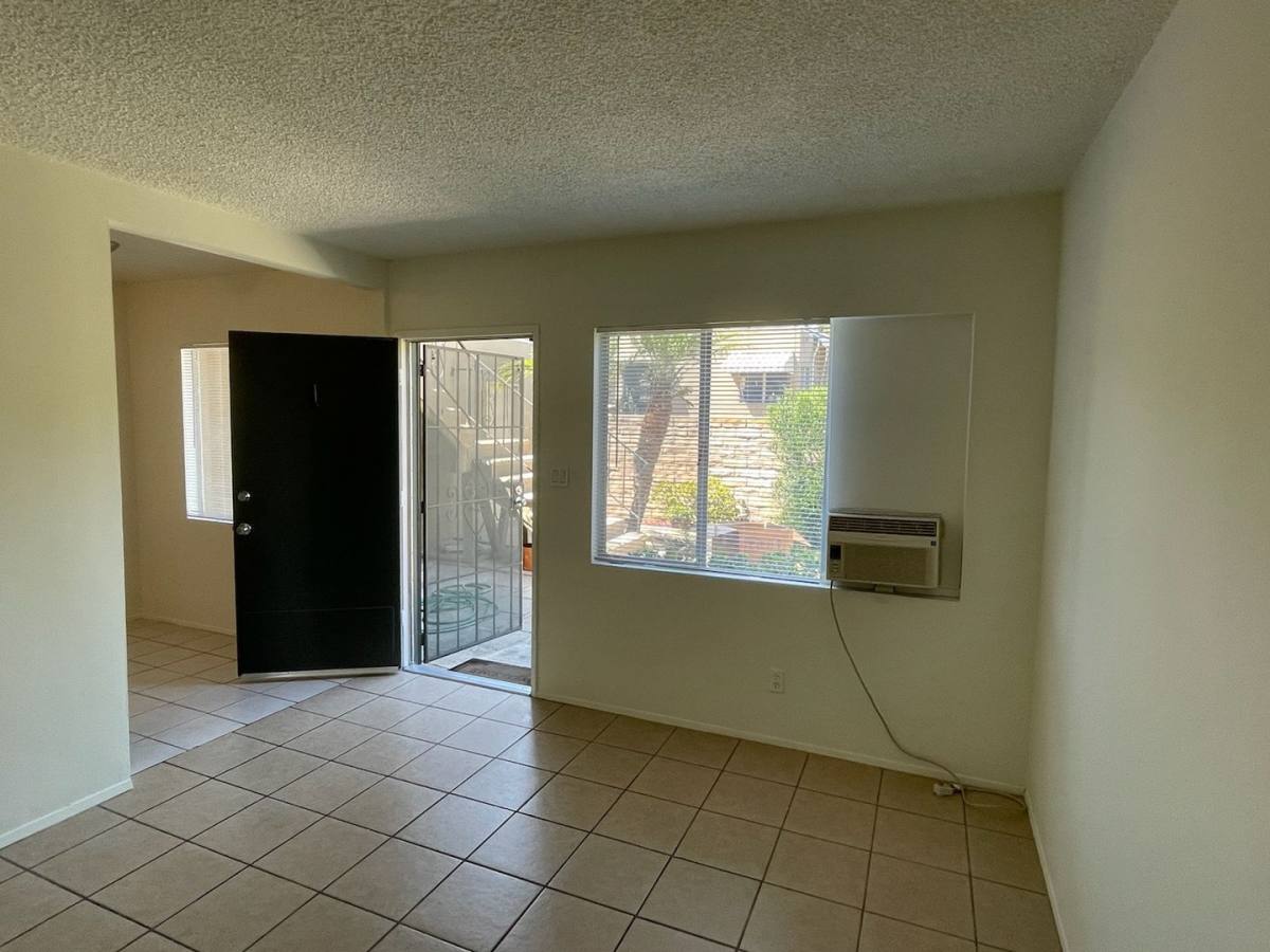 Apartment for rent at 2902-2904 E Mariquita St, Long Beach, CA 90803