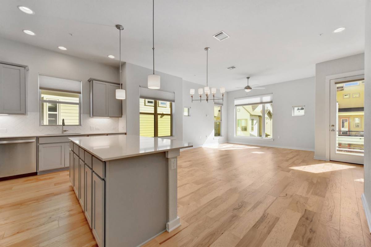 Townhouse for rent at 4622 Vaughan St, Austin, TX 78723