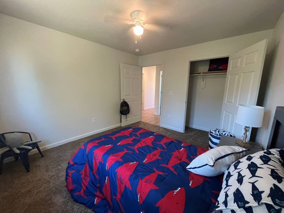 Apartment for rent at 1555 E Milwaukee Ave, Storm Lake, IA 50588
