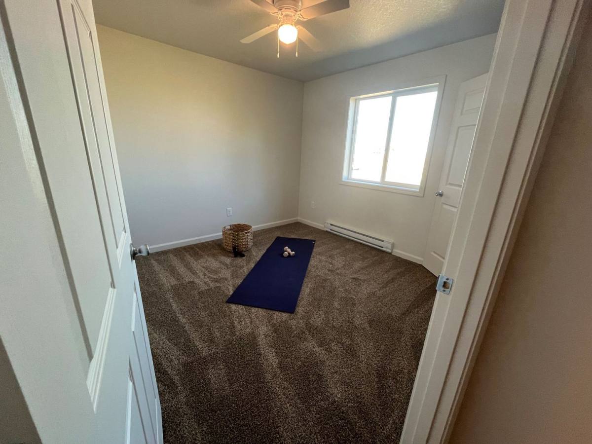 Apartment for rent at 1555 E Milwaukee Ave, Storm Lake, IA 50588