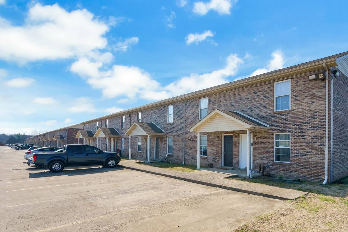 Apartment for rent at 160 State Line Rd, Clarksville, TN 37042
