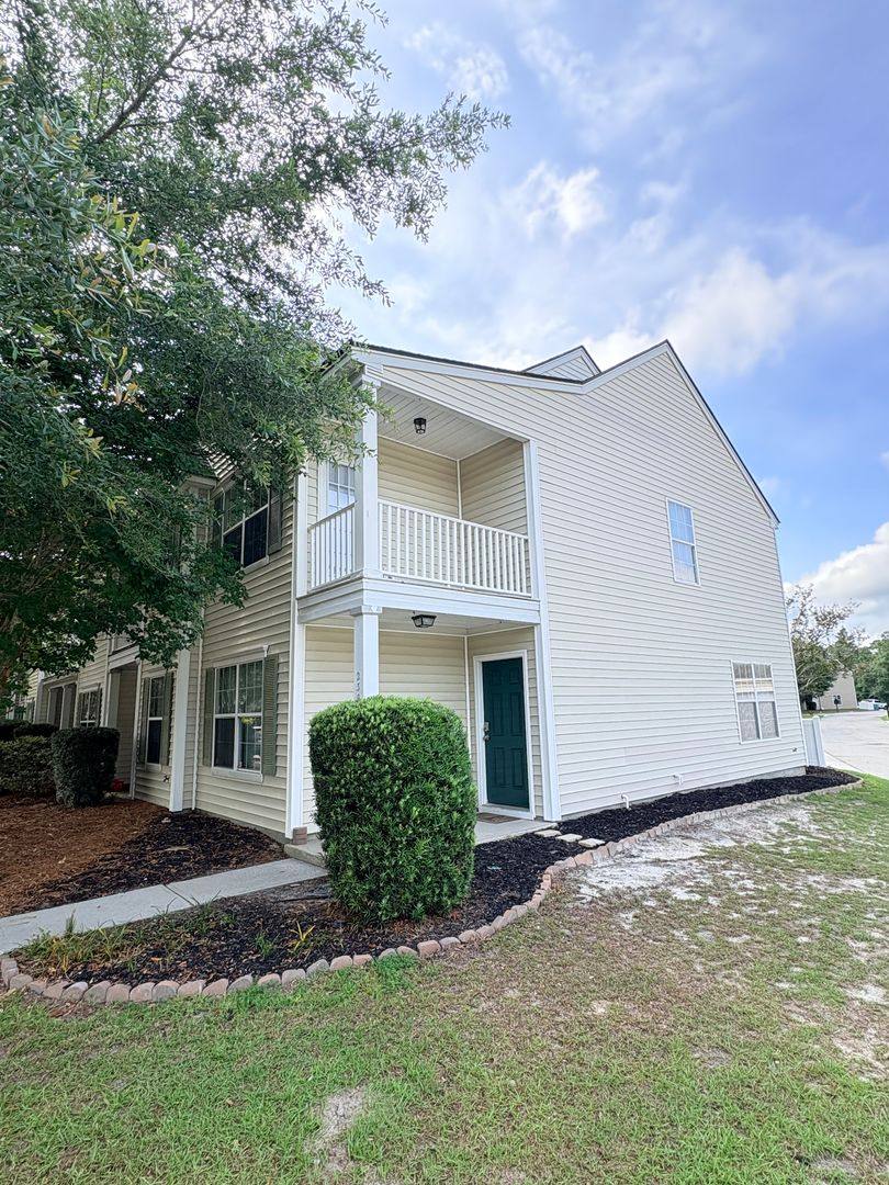 Townhouse for rent at 239 Station Mill Blvd, Okatie, SC 29909