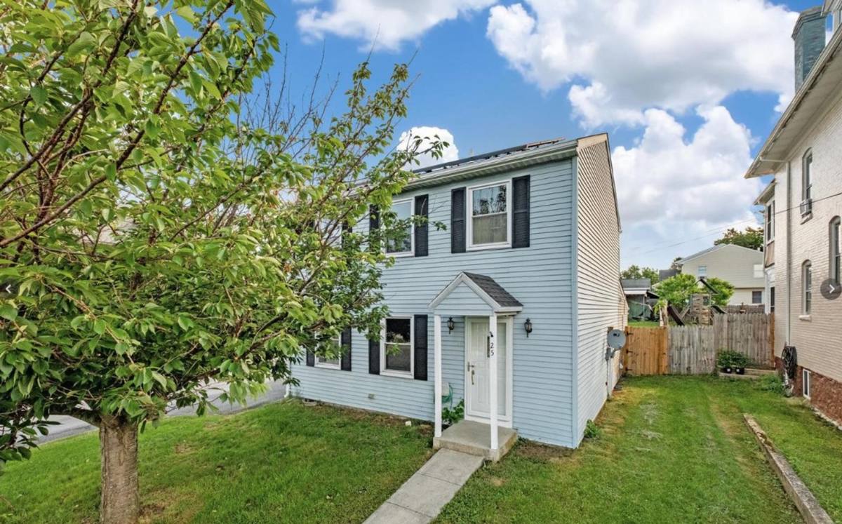 House for rent at 25 N Maple Ave, Smithsburg, MD 21783