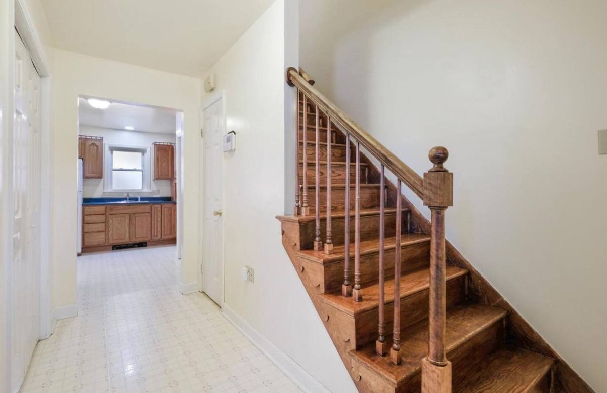 House for rent at 25 N Maple Ave, Smithsburg, MD 21783