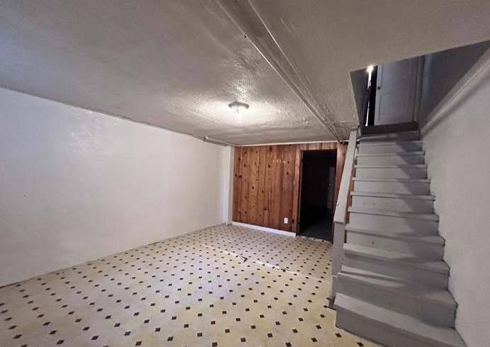 Townhouse for rent at 2851 Edgecombe Circle, Baltimore, MD 21205