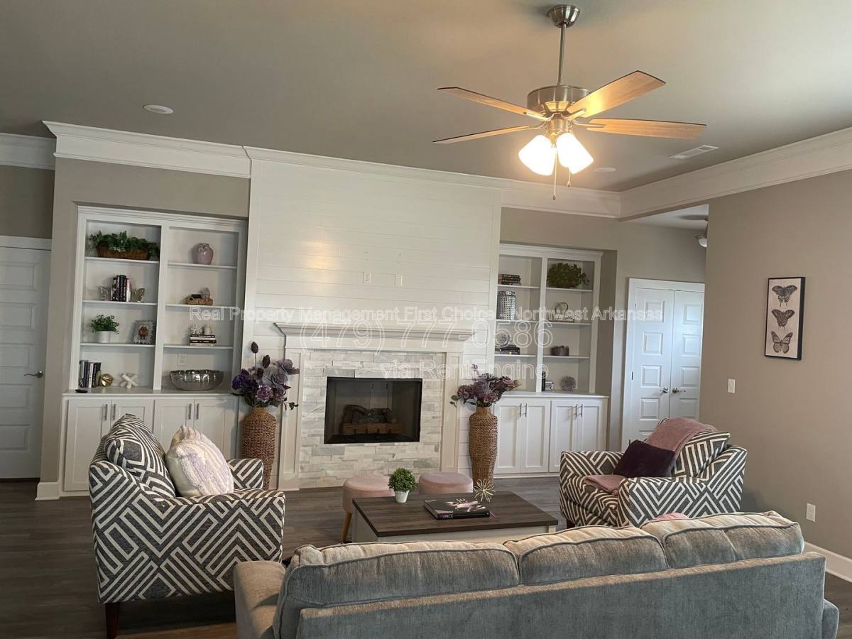 House for rent at 1020 Trestle Lane, Bentonville, AR 72713