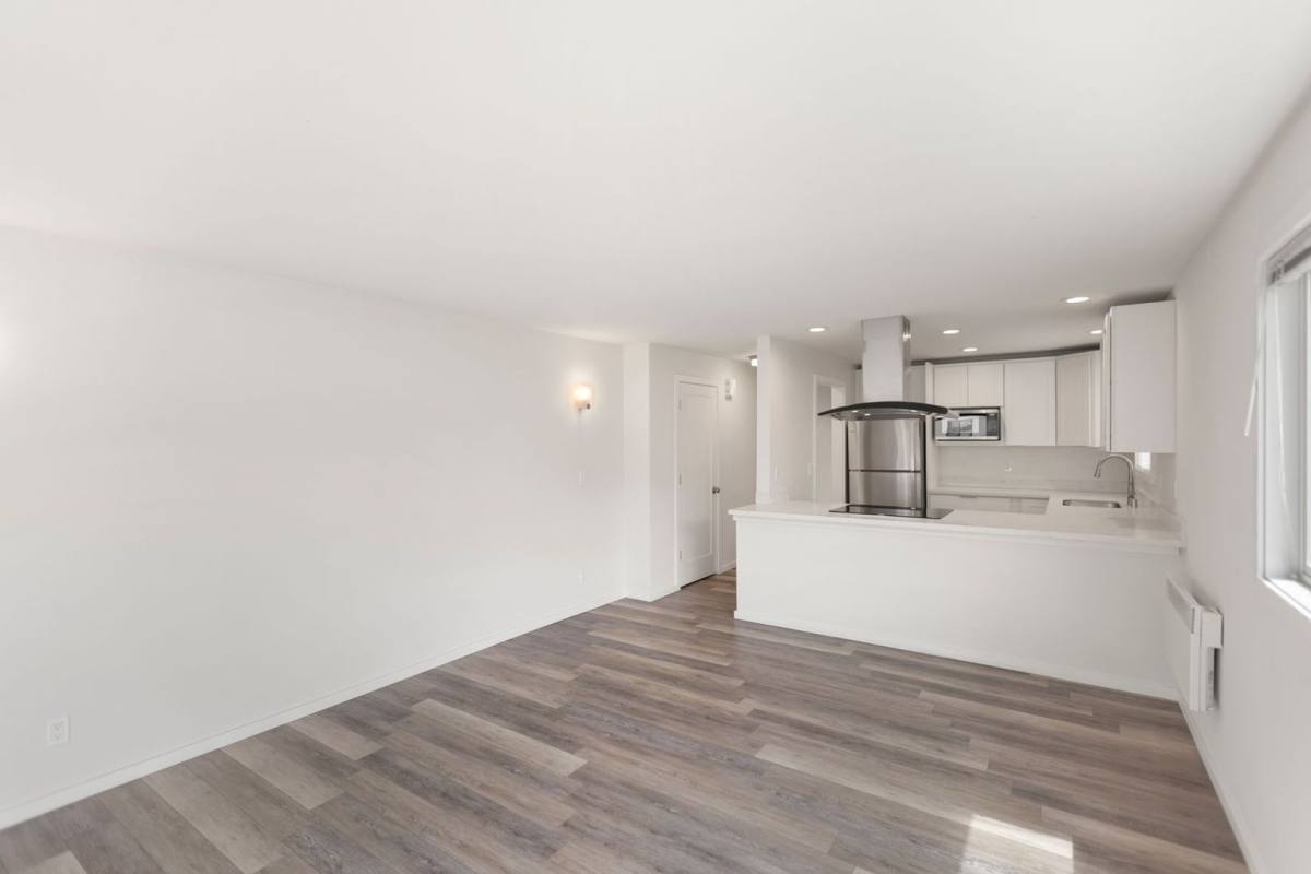 Apartment for rent at 211 3rd St S, Kirkland, WA 98033
