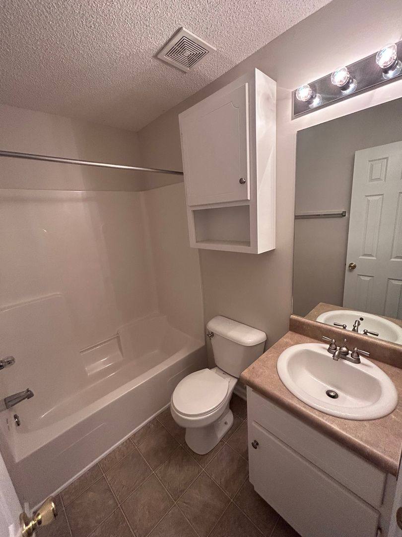 Apartment for rent at 164 N Springview Dr, Enterprise, AL 36330