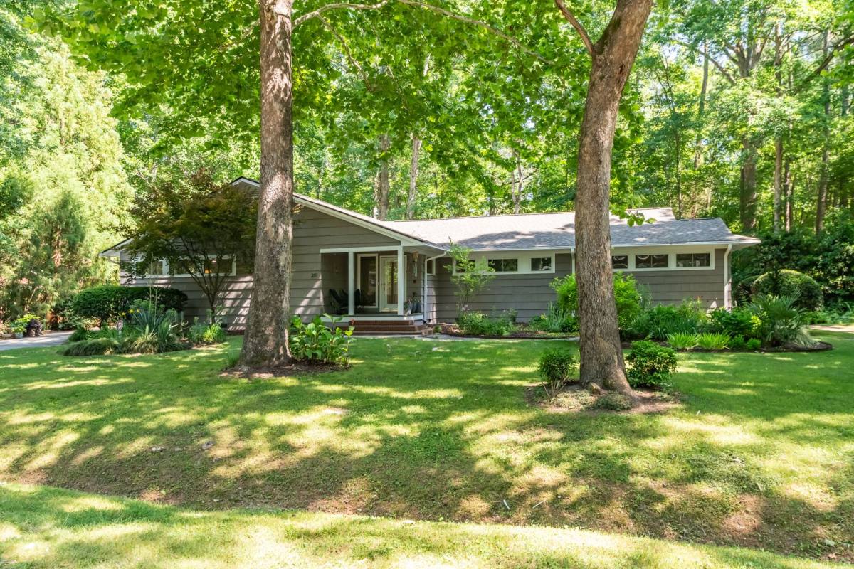 House for rent at 211 Celeste Circle, Chapel Hill, NC 27517