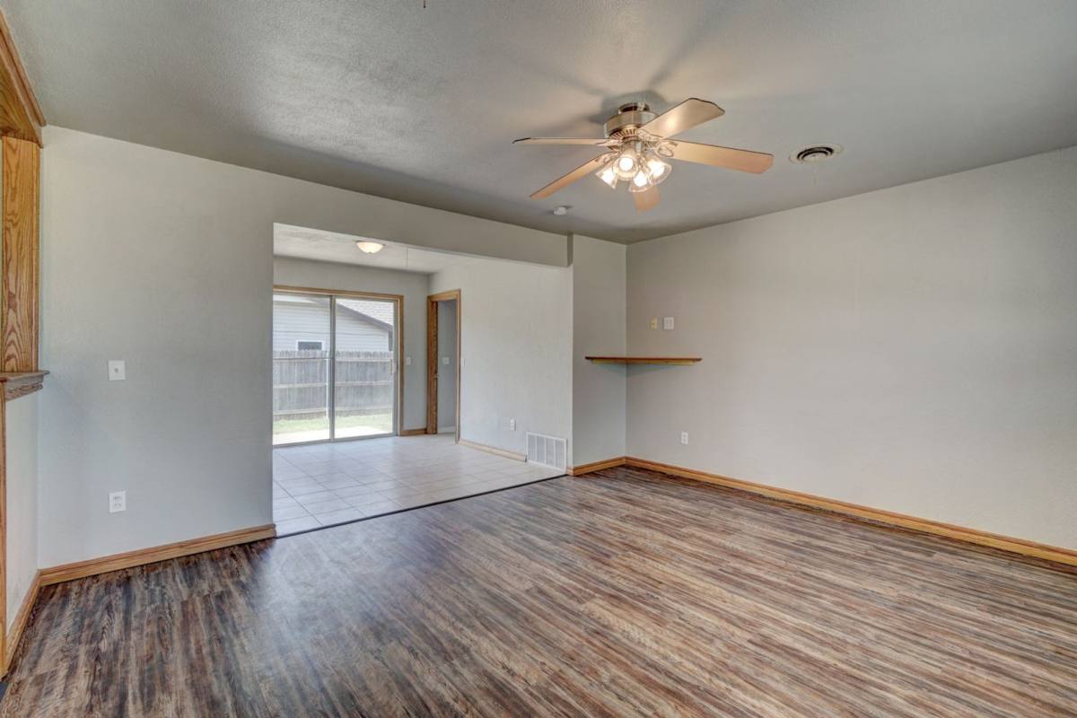 House for rent at 1401 Hampton Dr, Oklahoma City, OK 73115